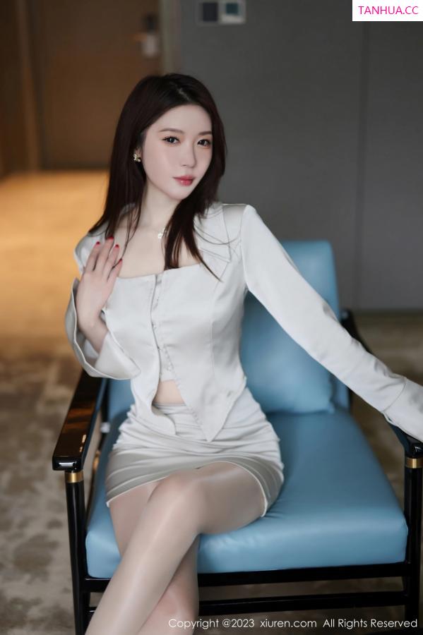 梦心玥  [XiuRen]高清写真图 2023.11.23 No.7709 梦心玥 安吉旅拍第16张图片